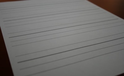 Loose leaf paper : bold line : writing guide : 9 thumbnail